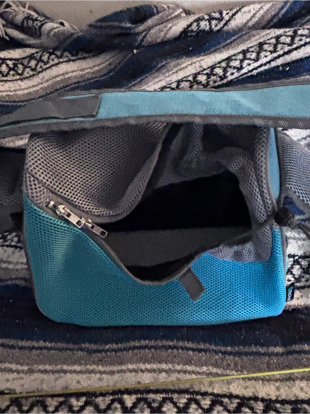 Blue Mesh Pet Sling Carrier - Picture 6 of 10